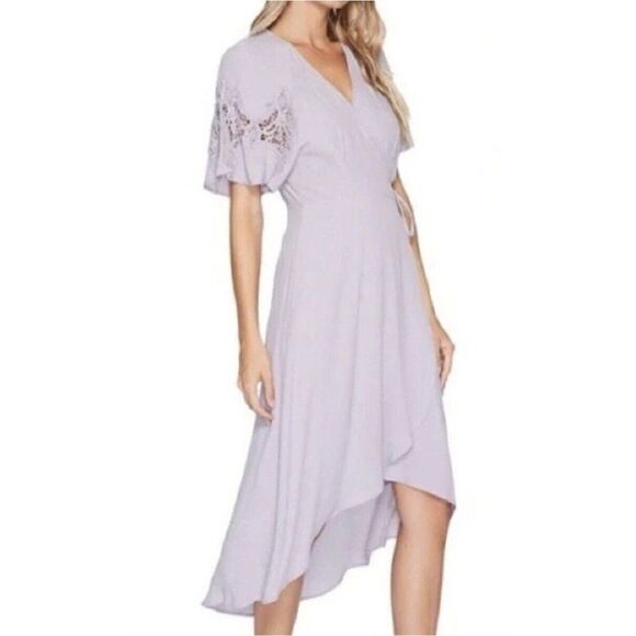 astr the label Authentic baby pink lace short sleeve Plunge midi dress small - Picture 4 of 9